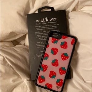 Strawberry Wildflower 8/7 plus iPhone case